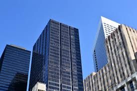 7 Good Reasons To Invest In Commercial Real Estate